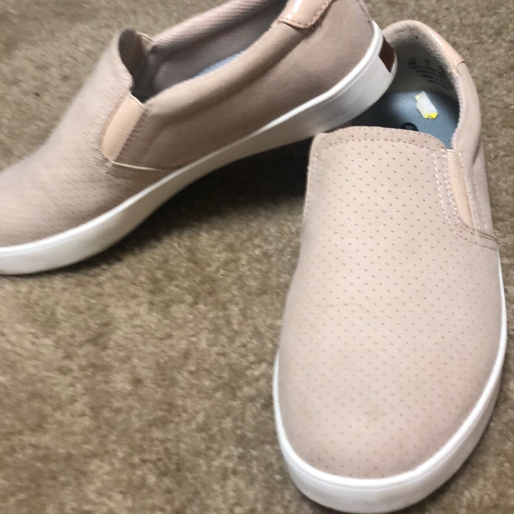 Comfy blush colored slip ins!